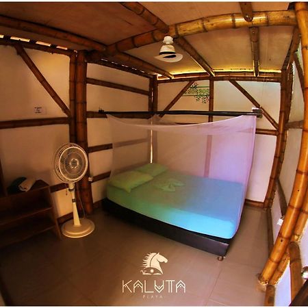 Kaluta Hostel Palomino Buitenkant foto